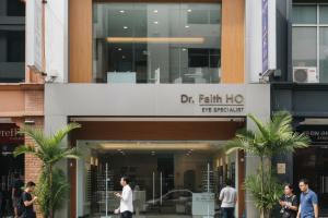 Dr Faith Ho Eye Specialist