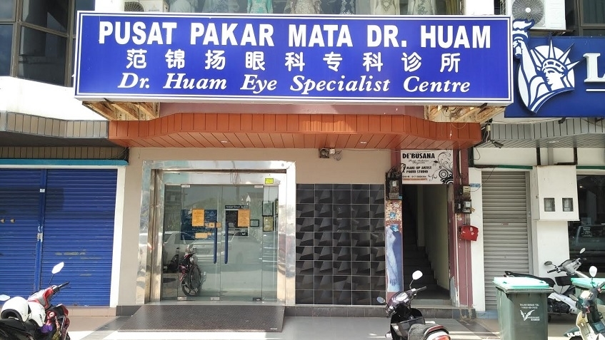 Pakar Mata Terbaik: Eye Specialist di Sungai Rambai, Malaysia untuk Rawatan Berkualiti