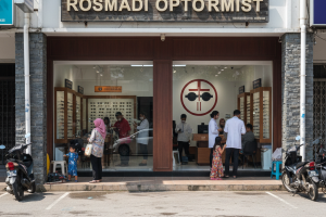 Rosmadi Optometrist Jelawat