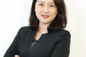 Dr Helen – Cataract, ReLEx-SMILE & LASIK Surgeon